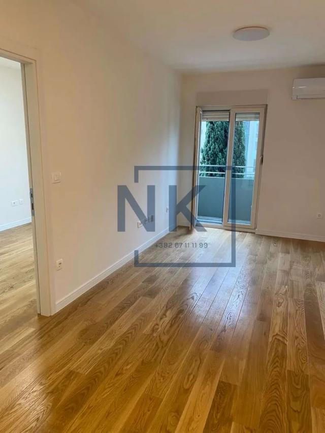 Najam/Izdavanje | Poslovni prostor | 40m² | Podgorica, Central Point