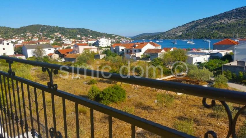 Apartmanska kuća u Vinišću