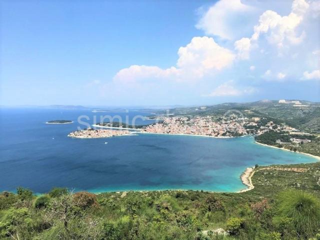 Samostojeća kuća 30m od mora sa predivnim pogledom, Primošten