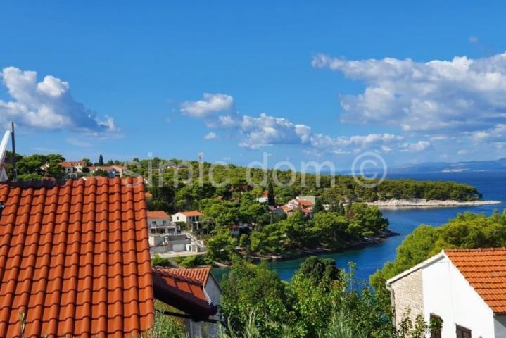 Šarmantna kuća blizu mora, Brač