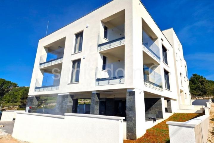 Moderni apartmani u novogradnji, Murter