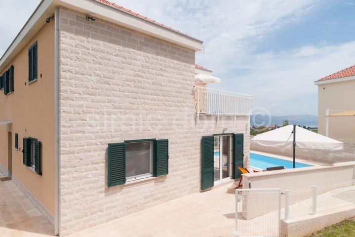 Šarmantna vila s bazenom, Brač