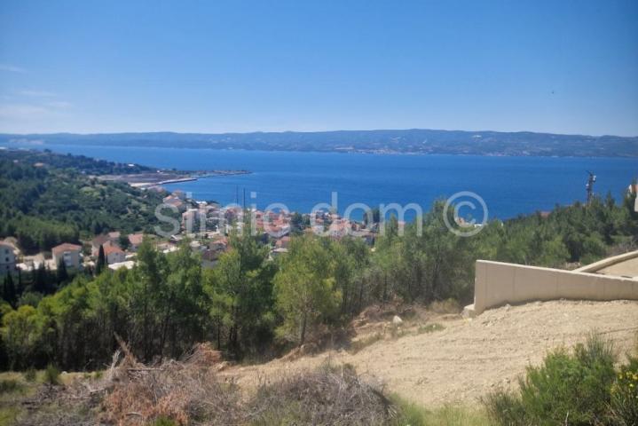 Zemljište s otvorenim pogledom na more, Omiš