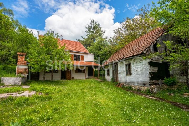 Prekrasno imanje u Lici, prodaja