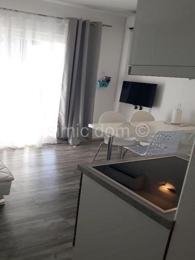 Kuća s otvorenim pogledom na more, Sevid