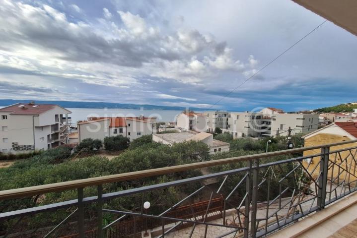 Apartmanska kuća 110m od mora, Duće