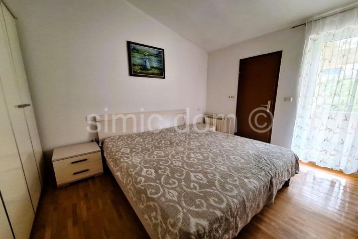 Prekrasan stan 110m od mora, Duće