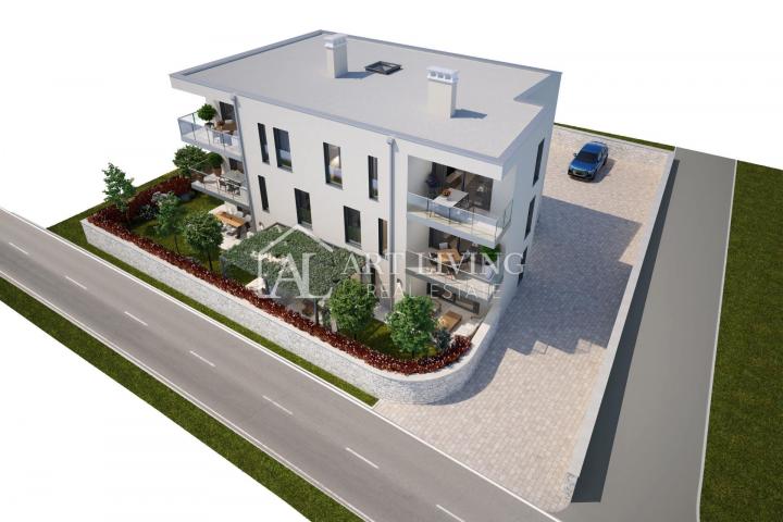 Umag, okolica - NOVOGRADNJA, atraktivan dvosoban stan na 1. katu, 600 m od mora