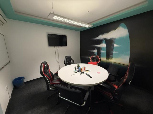 Preko Morace, 129m2, Poslovni prostor