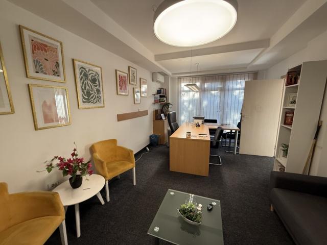 Preko Morace, 129m2, Poslovni prostor