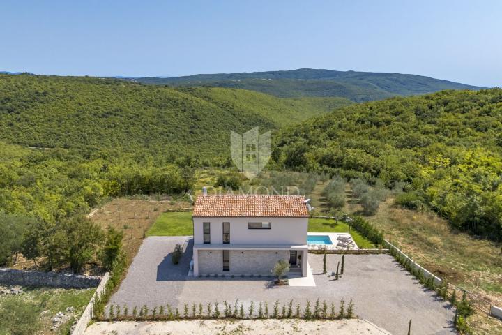 PREKRASNA MODERNA KUĆA SA PANORAMSKIM POGLEDOM