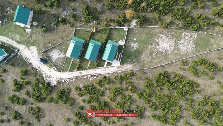 Plac 1011m2 sa građevinskom dozvolom, Meždo, Žabljak