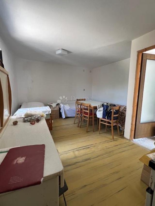 PUNAT KUĆA BLIZU MORA