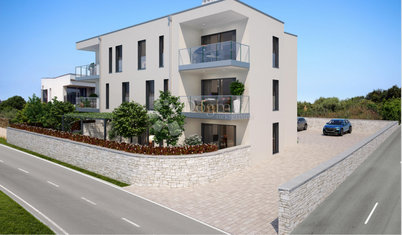 Umag, Zambratija, novogradnja