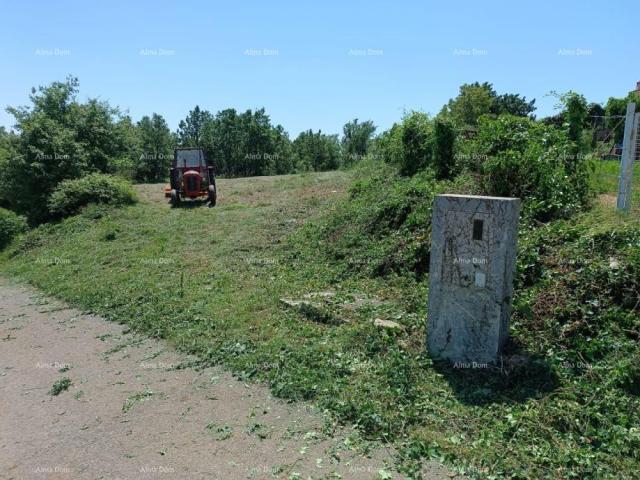 Građevinsko zemljište Vižinada, Prodaje se građevinsko zemljište s pravomoćnom građevinskom dozvolom