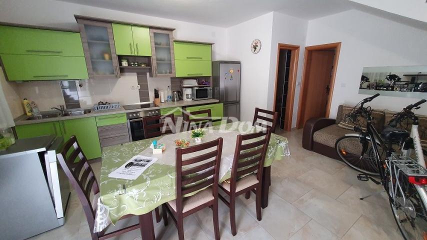 Južna strana etažni apartman 87,95 m2 170 met. do mora
