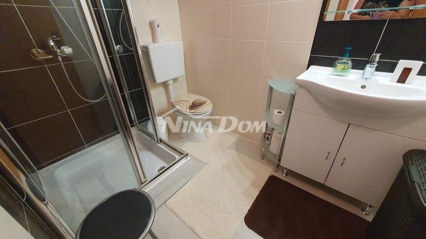 Južna strana etažni apartman 87,95 m2 170 met. do mora