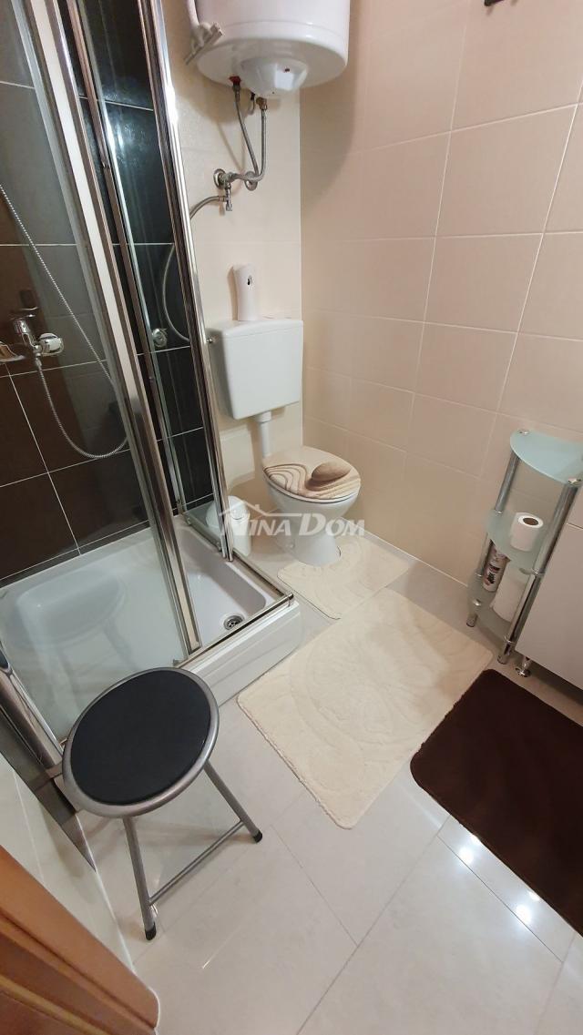 Južna strana etažni apartman 87,95 m2 170 met. do mora