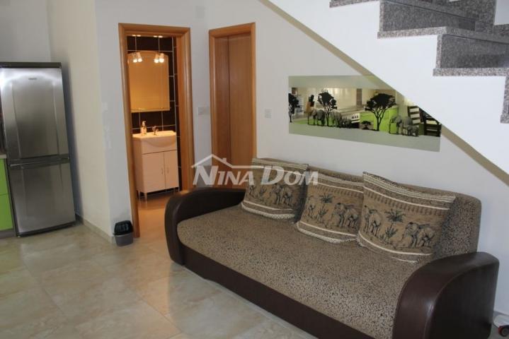 Južna strana etažni apartman 87,95 m2 170 met. do mora
