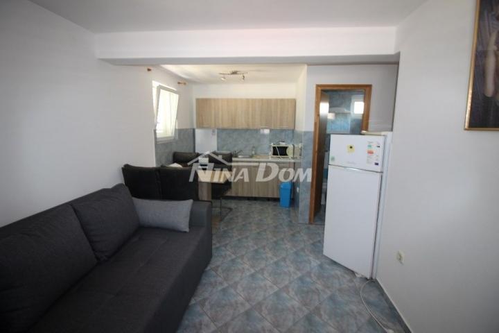 Apartmanska kuća 8 apartmana 450 met. do plaže