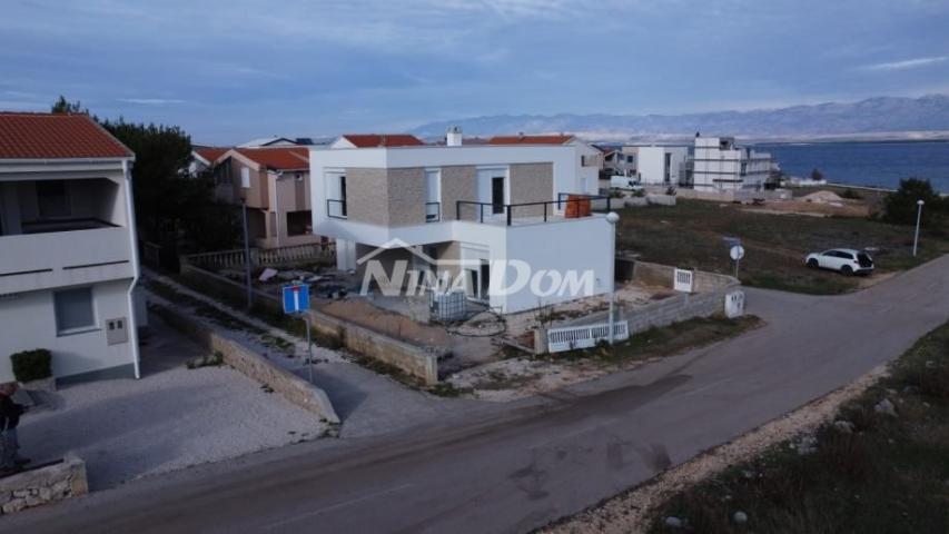 Villa 100 metara do mora