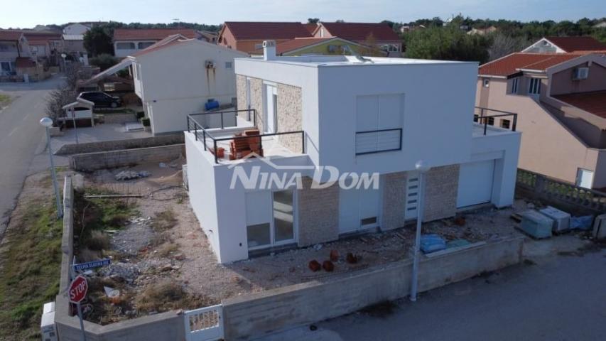 Villa 100 metara do mora