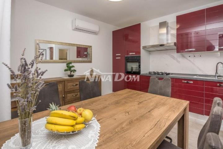 Apartmanska kuća 150 metara do mora