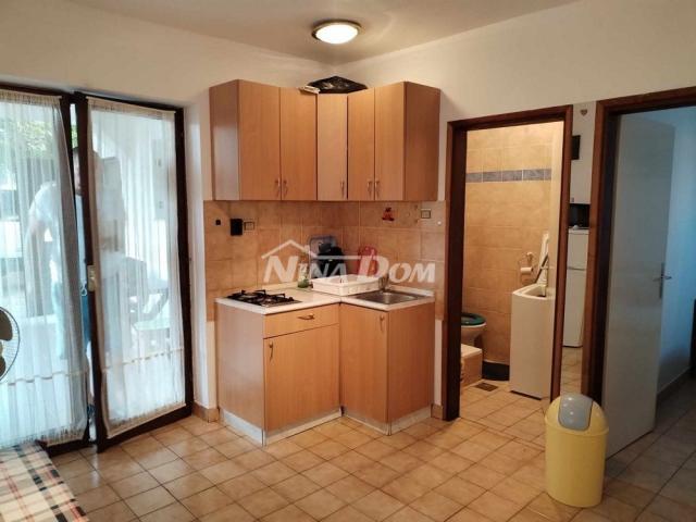 Nekretnina s 4 apartmana