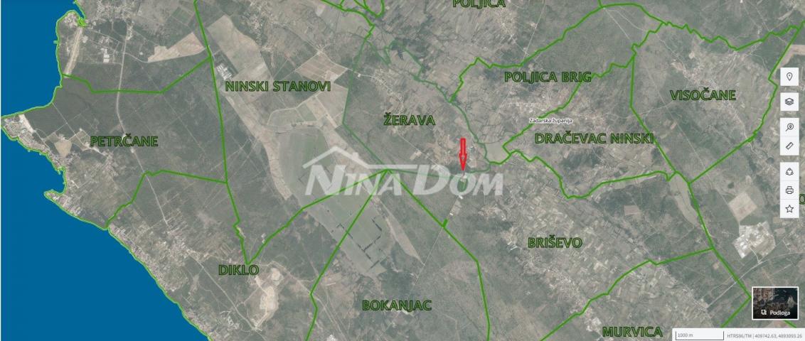 Građevinsko zemljište uz glavnu cestu  Žerava 8 km od Zadar