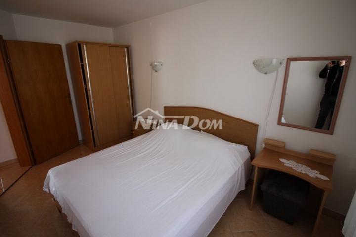 Apartmanska kuća 2. red od mora južna strana Vira