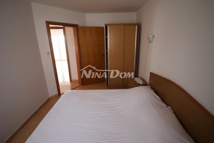 Apartmanska kuća 2. red od mora južna strana Vira