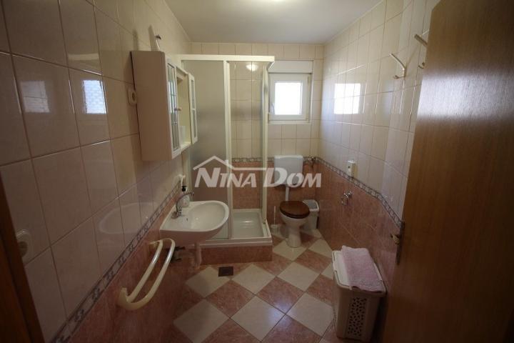 Apartmanska kuća 2. red od mora južna strana Vira