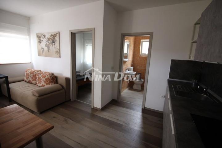 Apartmanska kuća s 4 stambene jedinice, 140 met. do plaže Prezida