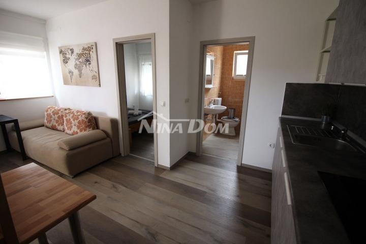Apartmanska kuća s 4 stambene jedinice, 140 met. do plaže Prezida