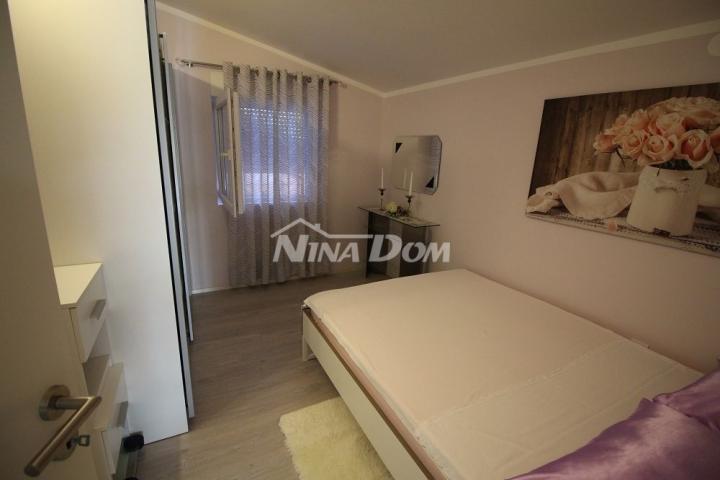 Samostojeća kuća južna strana s dva apartmana