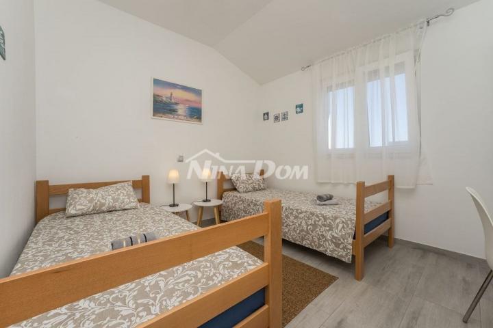 Nekretnina  s bazenom 250 metara do mora