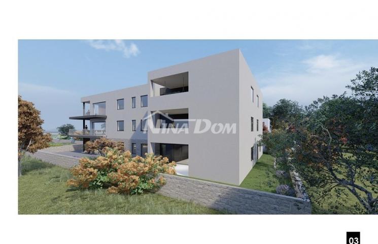 Apartman u prizemlju s vrtom, blizina mora i plaže
