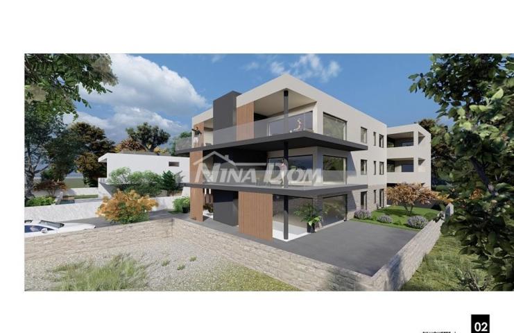 Apartman u prizemlju s vrtom, blizina mora i plaže