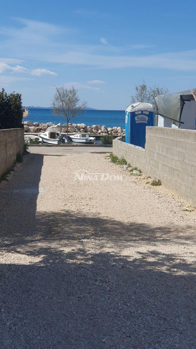 Zaton, 50 m. do mora građ. zemljište s idejnim projektom s 9 jedinica