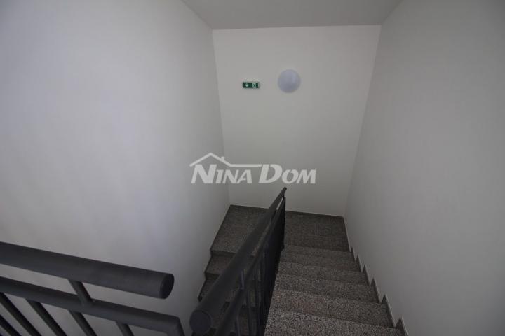 Južna strana otoka Vira, apartman na 1 katu (voda i kanalizacija)