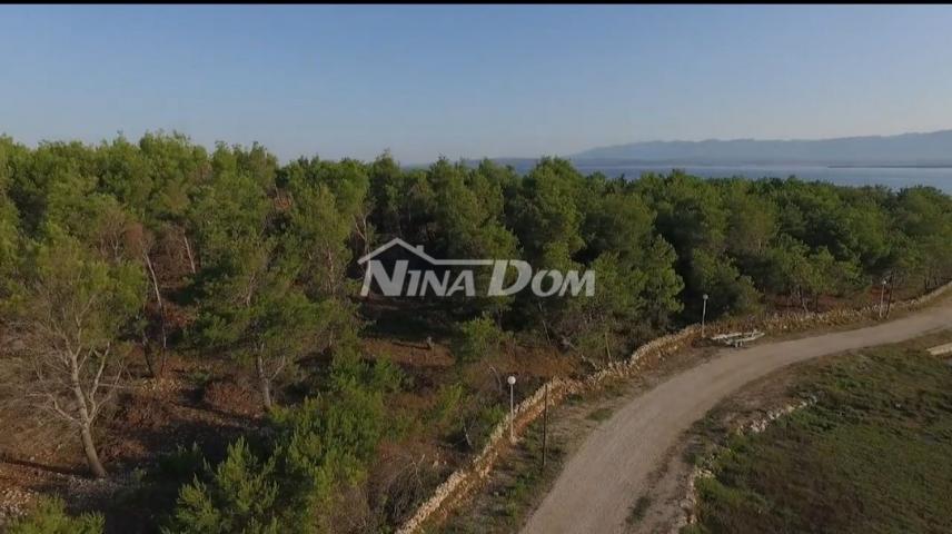 Zemljište za turističke namjene T2 zona pod UPU planom. 