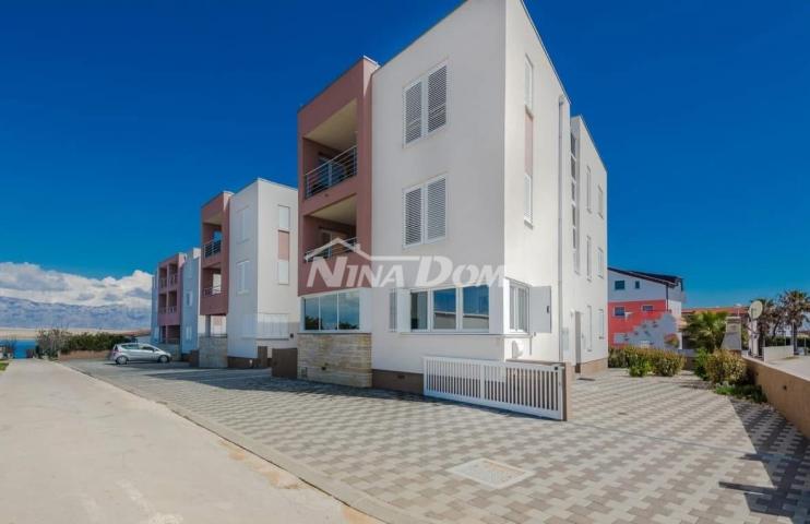 Apartmanska kuća s tri stambene jedinice, kompletno opremljene. 