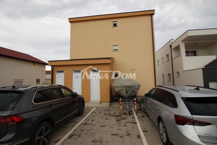 Apartman južna strana 254 met. do mora voda i kanalizacija