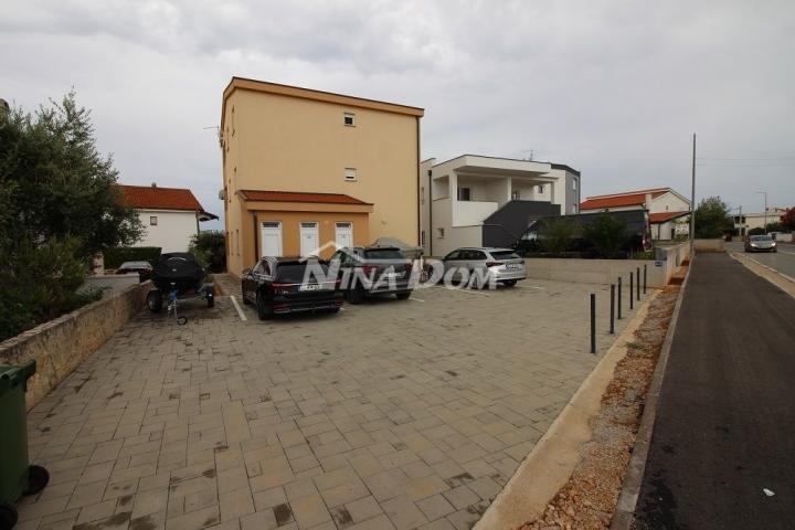 Apartman južna strana 254 met. do mora voda i kanalizacija
