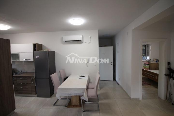 Apartman južna strana 254 met. do mora voda i kanalizacija