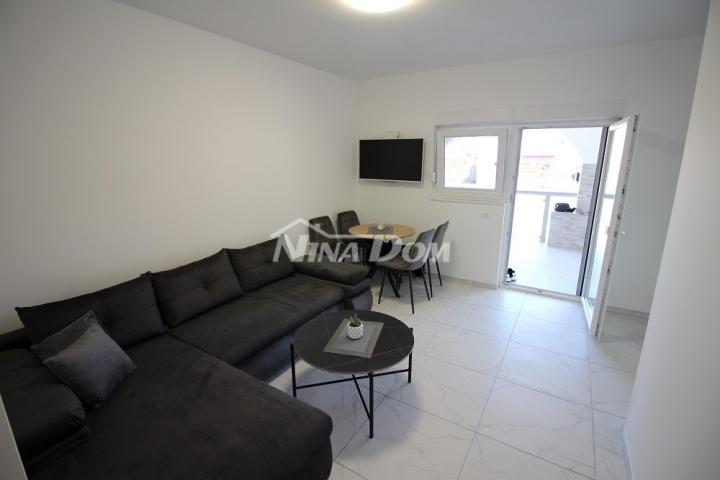 Južna strana otoka Vira apartmanska kuća kompletno  renovirana. 