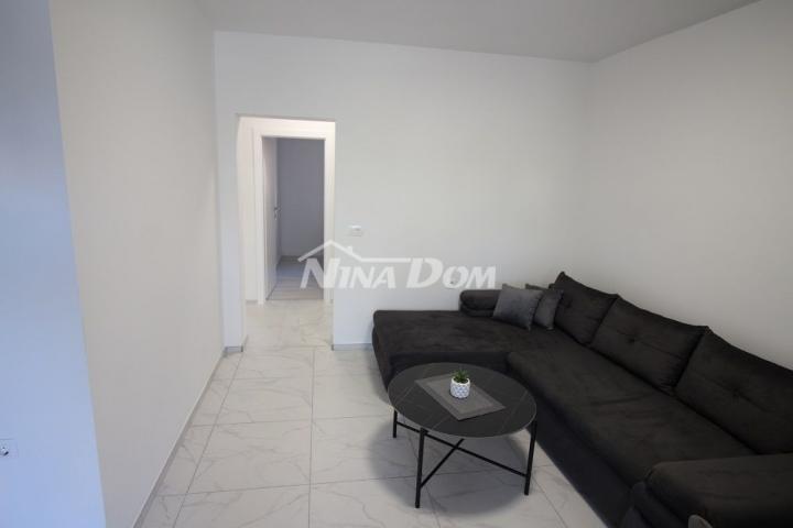 Južna strana otoka Vira apartmanska kuća kompletno  renovirana. 
