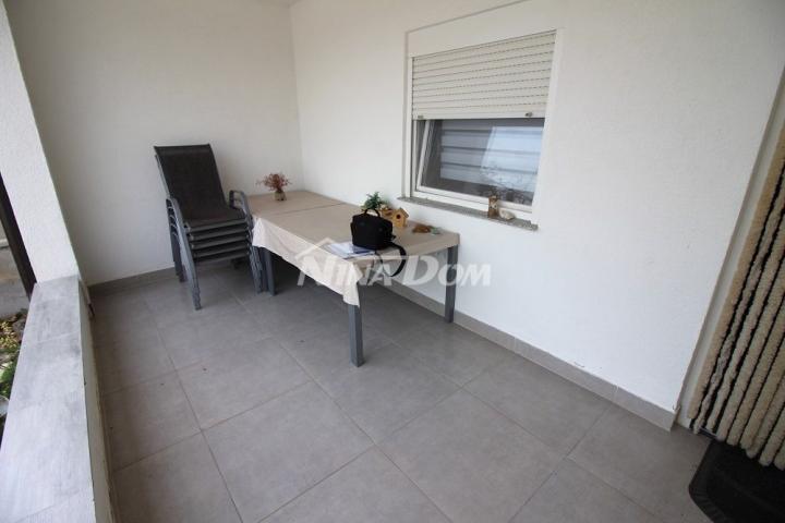 Apartman u nizu s dvije spavaće sobe, blizina centra