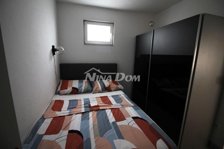 Apartman u nizu s dvije spavaće sobe, blizina centra