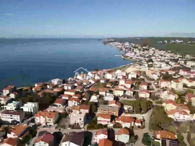 Prodaje se građevinsko zemljište Diklovac idealno za dvije stambene zgrade